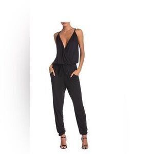 Size M Go Couture women’s lightweight Black Drawstring Sleeveless Jumpsuit NWT